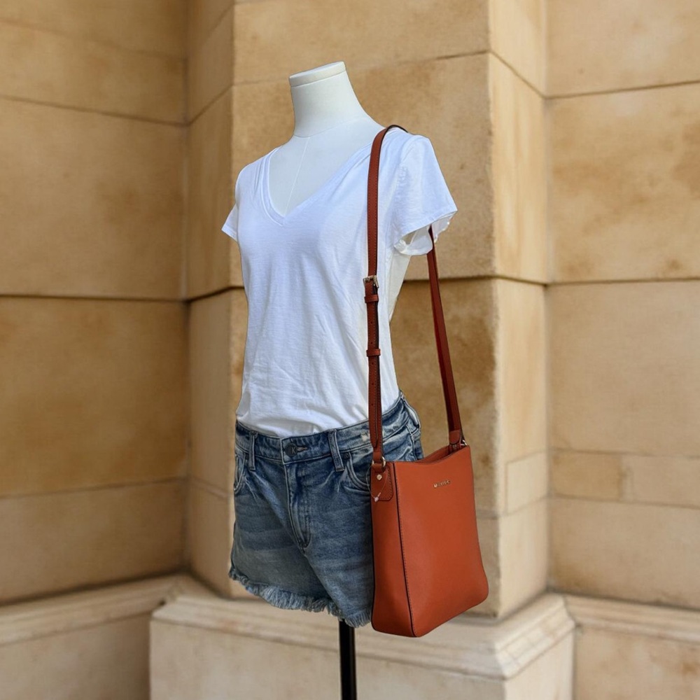Authentic Michael Kors Saffiano Orange Leather Shoulder Crossbody Bag - Picture 16 of 16